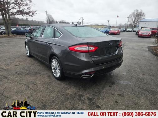 2016 Ford Fusion SE