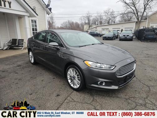 2016 Ford Fusion SE