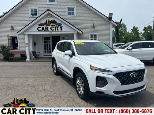White 2019 Hyundai SANTA FE 2.4 SE