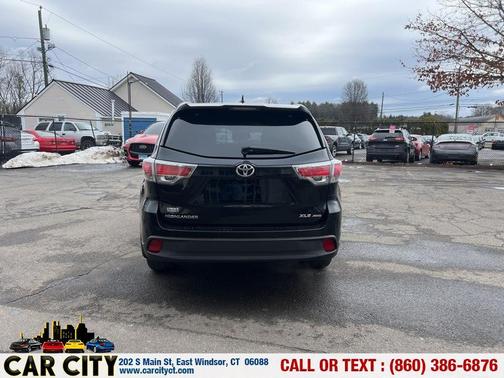 Black 2015 Toyota Highlander XLE