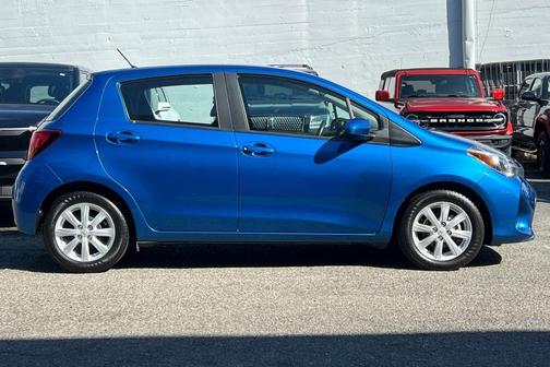 2015 Toyota Yaris L