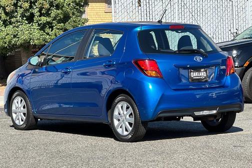2015 Toyota Yaris L