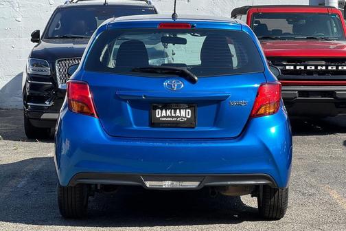 2015 Toyota Yaris L