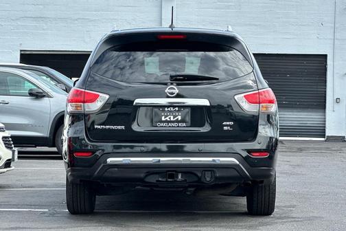 2015 Nissan Pathfinder SL