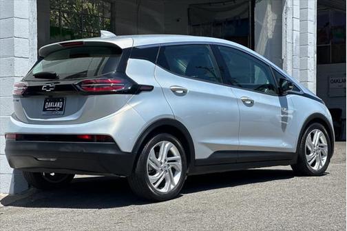 2022 Chevrolet Bolt EV FWD 1LT