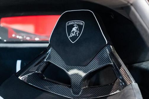 2024 Lamborghini Huracan Tecnica Base