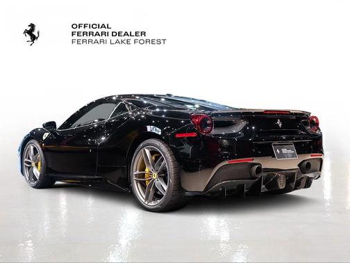 2018 Ferrari 488 GTB Base