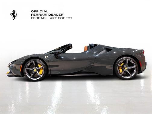 2024 Ferrari SF90 Spider Base