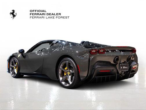 2024 Ferrari SF90 Spider Base