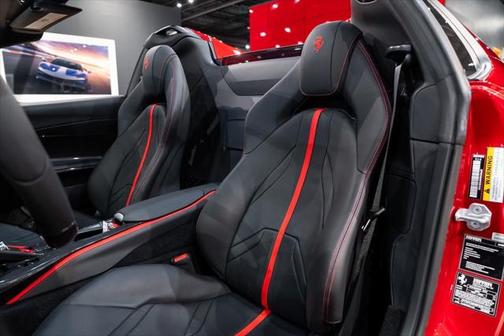 2023 Ferrari 812 GTS Base