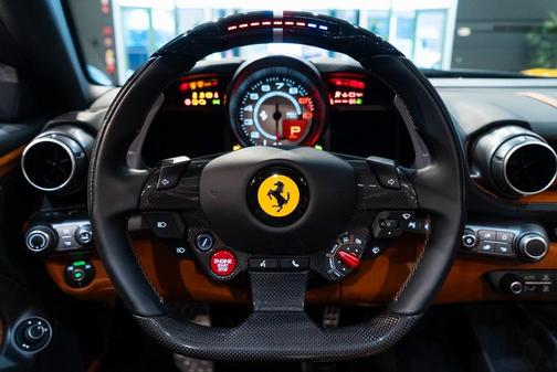 2023 Ferrari 812 GTS Base