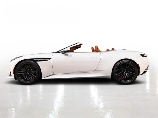 2024 Aston Martin DB12 Volante