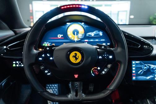 Grigio GTS 2025 Ferrari 12Cilindri Base