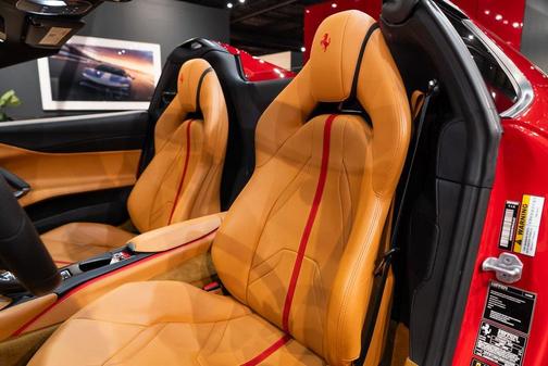 2021 Ferrari 812 GTS Base