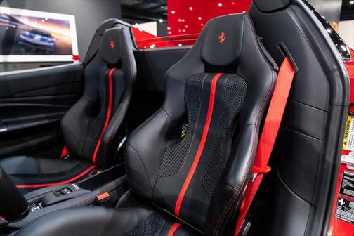 2022 Ferrari F8 Spider Base