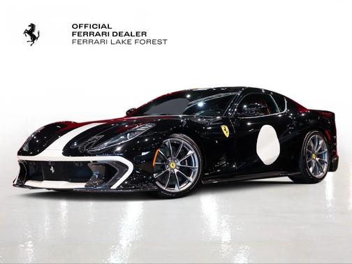 2023 Ferrari 812 Competizione 