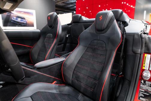 2025 Ferrari Roma Spider Spider