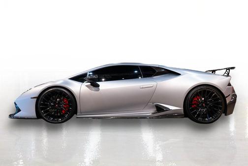 Silver 2017 Lamborghini Huracan LP580-2