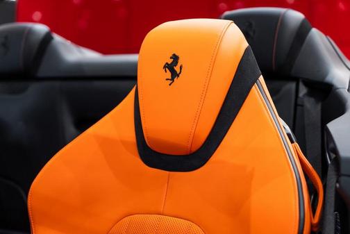 2025 Ferrari Roma Spider Base