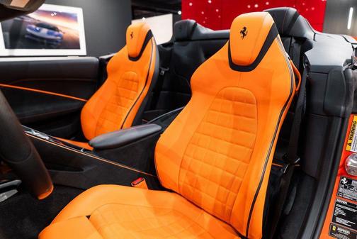 2025 Ferrari Roma Spider Base