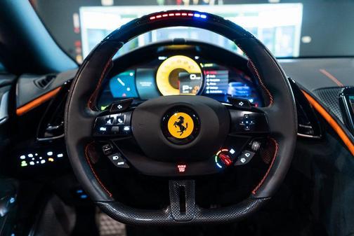 2025 Ferrari Roma Spider Base