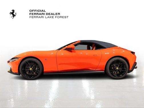 2025 Ferrari Roma Spider Base