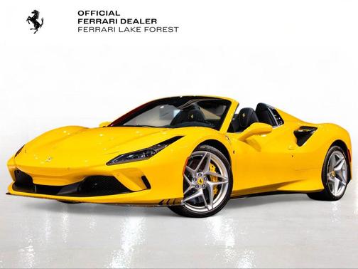 Giallo Modena 2021 Ferrari F8 Spider Base