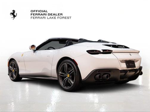 2025 Ferrari Roma Spider Spider