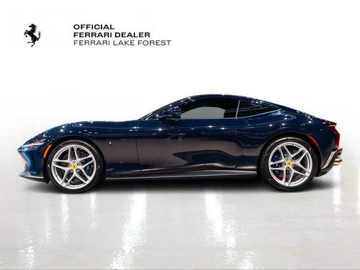 2022 Ferrari Roma Base