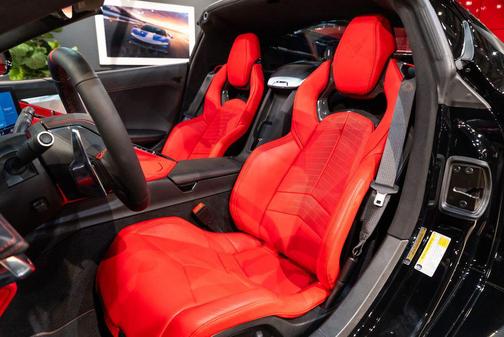 Black 2020 Chevrolet Corvette Stingray w/3LT