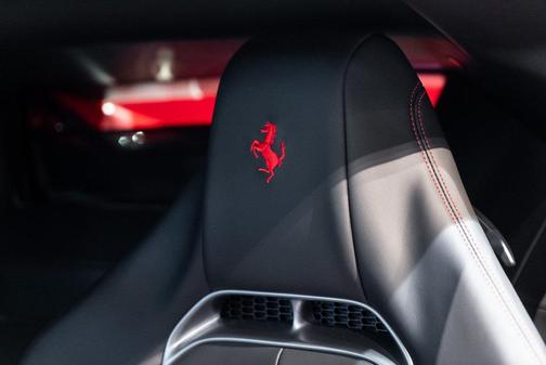 2023 Ferrari SF90 Stradale Base