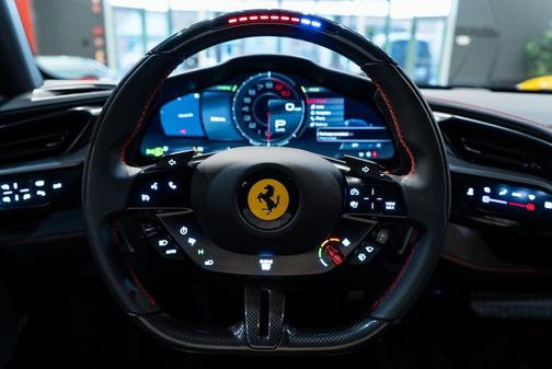 2023 Ferrari SF90 Stradale Base