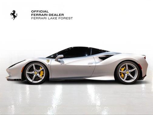 2022 Ferrari F8 Tributo Base