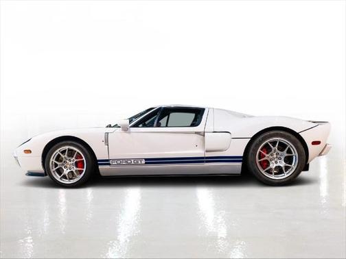 2005 Ford GT Base
