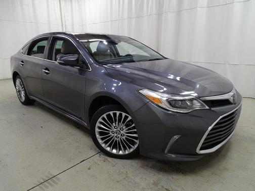 Photo 1 of 39 of 2016 Toyota Avalon Limited