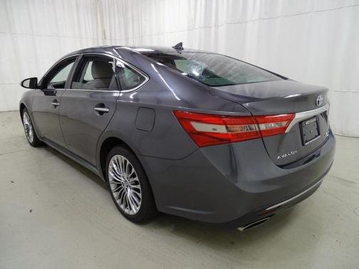 Photo 3 of 39 of 2016 Toyota Avalon Limited