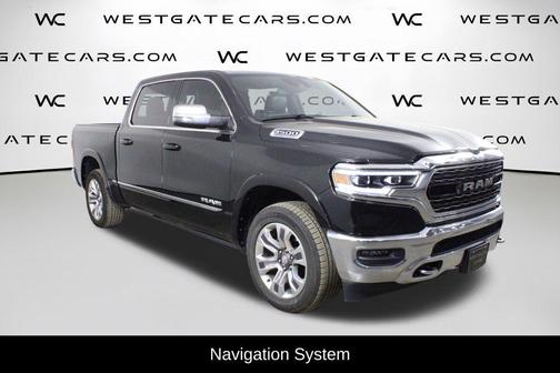 Diamond Black Crystal Pearlcoat 2023 RAM 1500 Limited