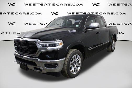 Diamond Black Crystal Pearlcoat 2023 RAM 1500 Limited