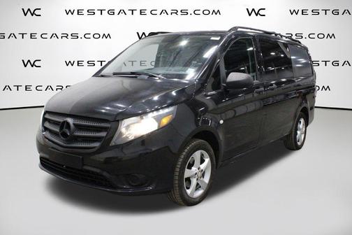 Obsidian Black Metallic 2018 Mercedes-Benz Metris Base