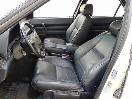 Photo 5 of 23 of 1991 Alfa Romeo 164 L
