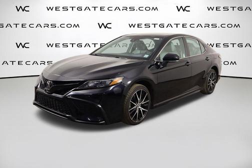 Midnight Black Metallic 2021 Toyota Camry SE