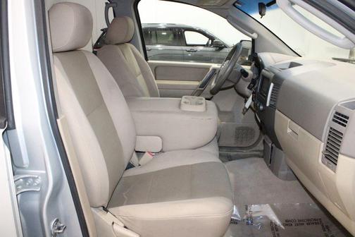 2009 Nissan Titan XE Crew Cab