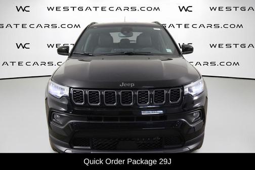 Diamond Black Crystal Pearlcoat 2025 Jeep Compass Latitude