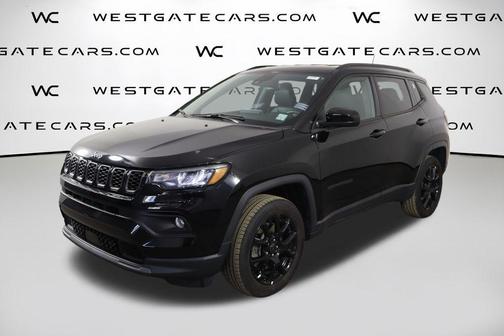 Diamond Black Crystal Pearlcoat 2025 Jeep Compass Latitude