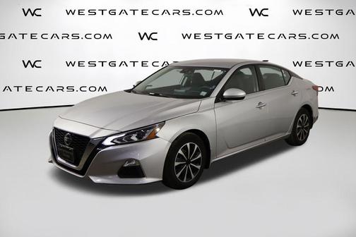 Brilliant Silver Metallic 2022 Nissan Altima 2.5 SV