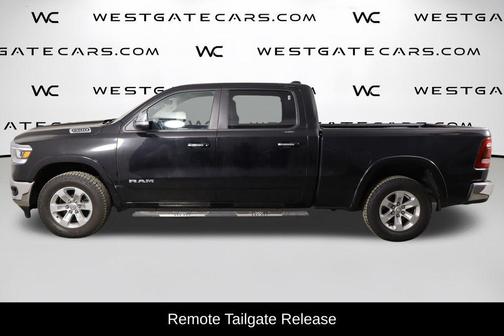 Diamond Black Crystal Pearlcoat 2022 RAM 1500 Laramie