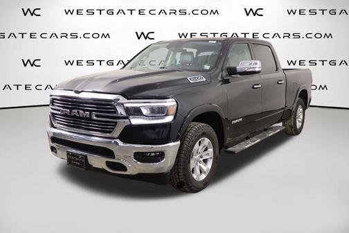 Diamond Black Crystal Pearlcoat 2022 RAM 1500 Laramie