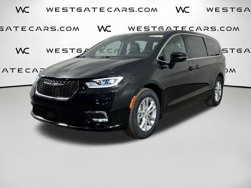 Diamond Black Crystal Pearlcoat 2026 Chrysler Pacifica L