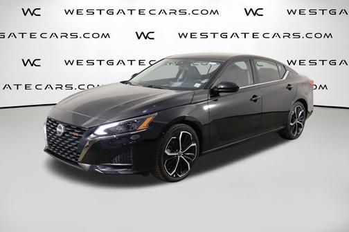 Super Black 2024 Nissan Altima SR FWD