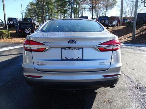 Photo 4 of 33 of 2020 Ford Fusion SE